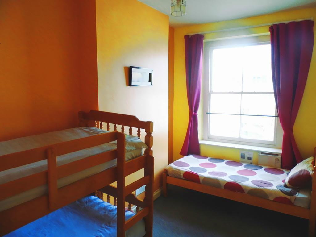 The Queens Hostel Бристоль Экстерьер фото