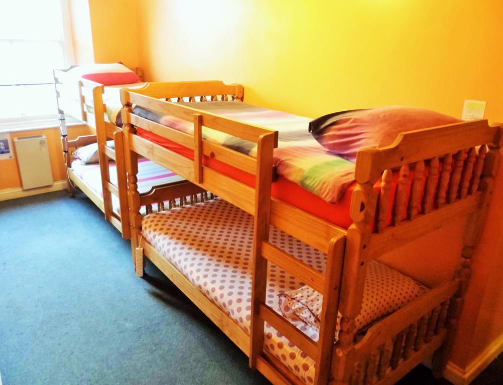 The Queens Hostel Бристоль Экстерьер фото